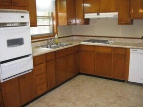 8674 Bowden St in Douglasville, GA - Building Photo - Building Photo