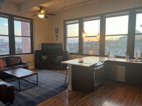 1535 Walnut St, Unit Campbell 506 in Kansas City, MO - Building Photo - Building Photo