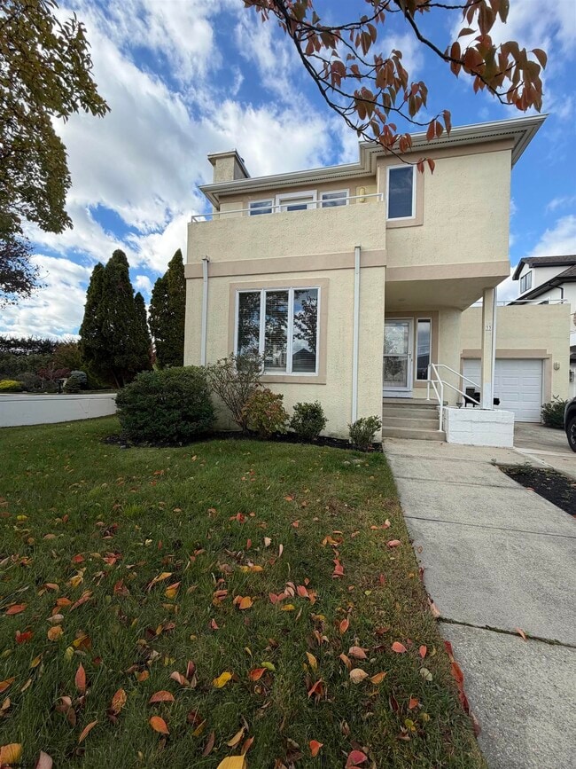 property at 33 Seaside Ct