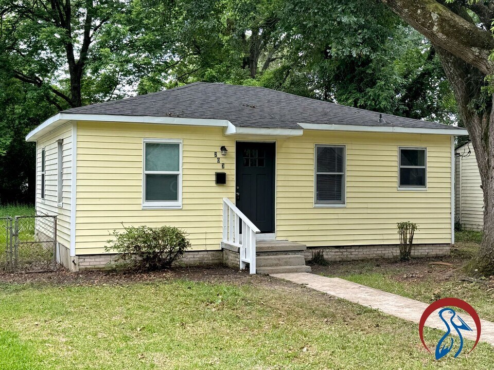 203 Hamilton St in West Monroe, LA - Building Photo