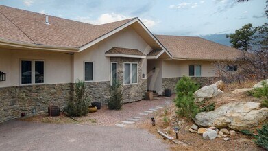 1228 Valley View Dr in Larkspur, CO - Building Photo - Building Photo