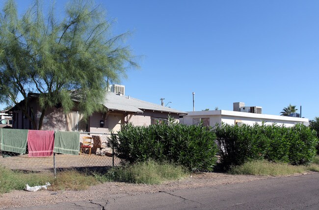 1524 East Oak Street in Phoenix, AZ - Building Photo - Building Photo