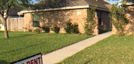 2301 N Dahlia St in Pharr, TX - Building Photo - Building Photo