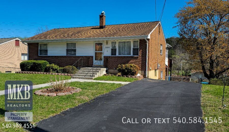2826 Sample Ave SE in Roanoke, VA - Building Photo