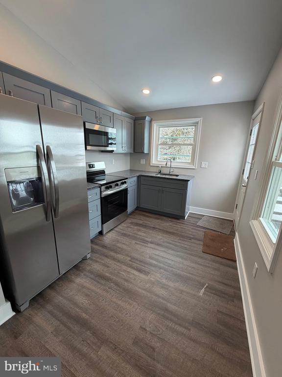 property at 41 W Reliance Rd