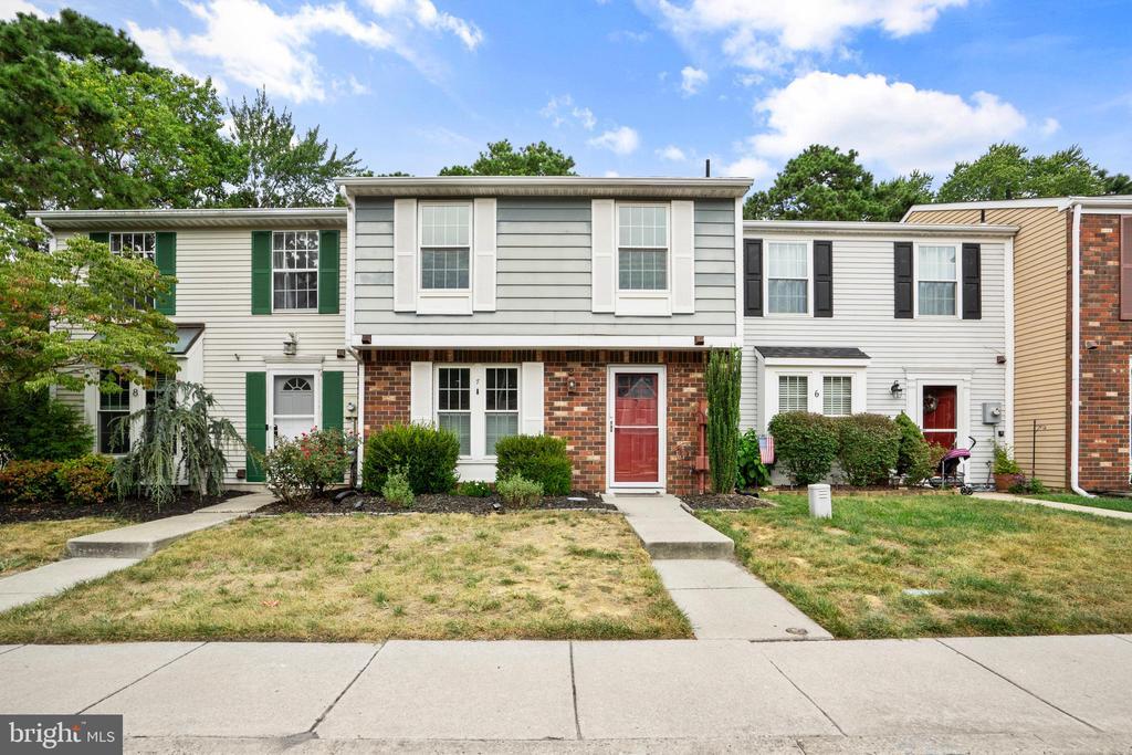 7 Benchly Way in Evesham, NJ - Foto de edificio