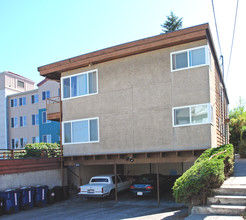 811 49th St in Seattle, WA - Building Photo - Building Photo