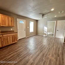 213 36th St in Lubbock, TX - Building Photo - Building Photo