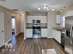 6124 Lawn Meadow Dr in Charlotte, NC - Foto de edificio - Building Photo