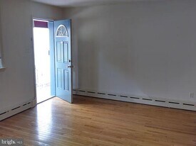 1071 Colwell Ln in Conshohocken, PA - Building Photo