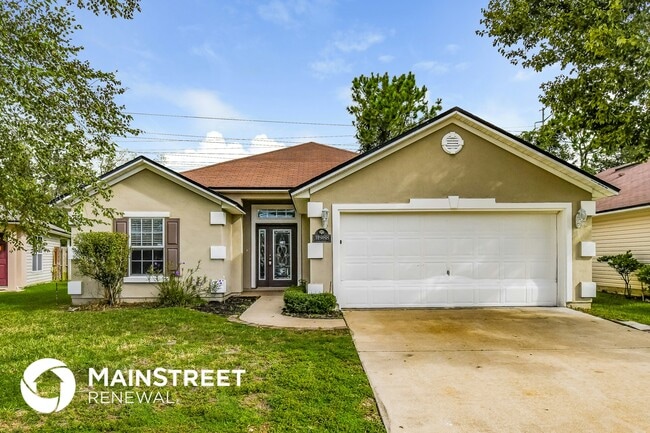 property at 11988 Hayden Lakes Cir