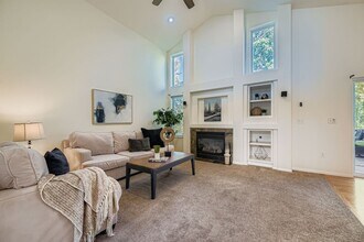 5500 Clover Basin Dr in Longmont, CO - Building Photo - Building Photo