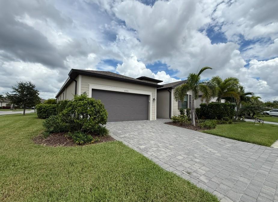11200 Balfour St in Venice, FL - Building Photo