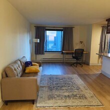 1105 Spring St in Seattle, WA - Building Photo - Building Photo