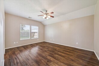 6830 Arbor Hollow Ln in Dickinson, TX - Building Photo - Building Photo