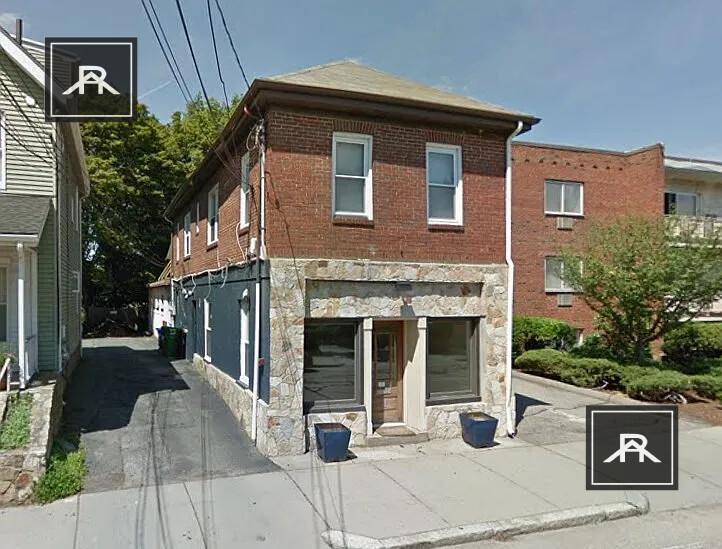 391 Langley Rd in Newton, MA - Building Photo