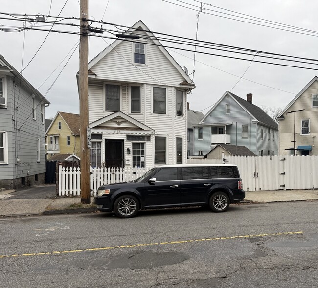 412 Dewey St in Bridgeport, CT - Building Photo - Building Photo