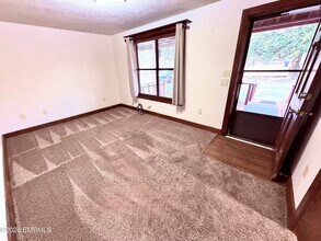 8223 Center Hill Rd in Meridian, MS - Building Photo - Building Photo