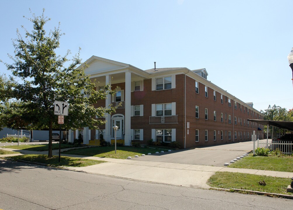 Indian Oaks in Columbus, OH - Foto de edificio