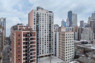 1250 N Dearborn St in Chicago, IL - Building Photo - Building Photo