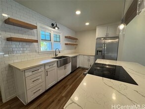 279 Hamakua Dr in Kailua, HI - Building Photo - Building Photo