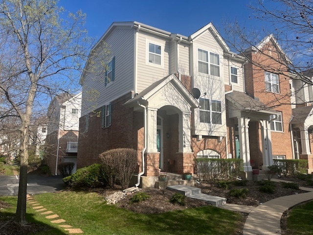 6158 Washington Ct in Morton Grove, IL - Building Photo
