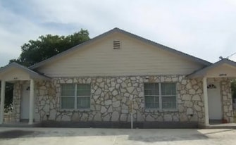 302 Loy Dr in San Antonio, TX - Building Photo