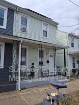 916 High St in Burlington, NJ - Building Photo