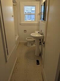 2425 Snyder Ave photo'
