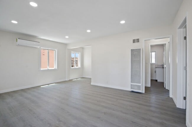 2348 Revere Ave in Fullerton, CA - Building Photo - Building Photo