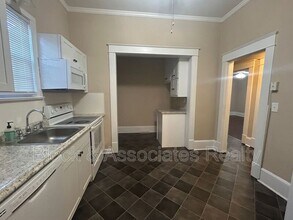 1304 Bogart St in Greensboro, NC - Building Photo - Building Photo