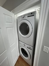 15 Harold St, Unit 1 in Somerville, MA - Building Photo - Building Photo
