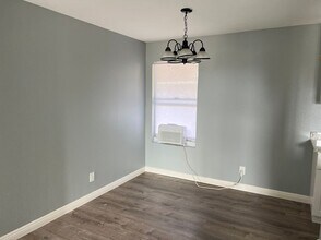 685 Dartmore Ln in Hayward, CA - Building Photo - Building Photo