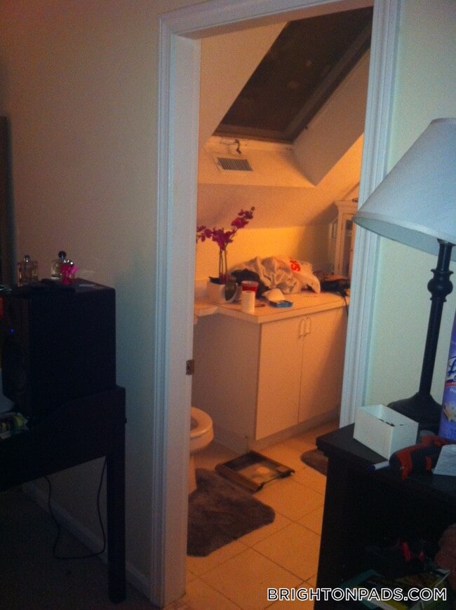 9 Etna St in Boston, MA - Foto de edificio - Building Photo