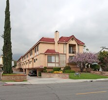 1001 Fairview Ave in Arcadia, CA - Building Photo