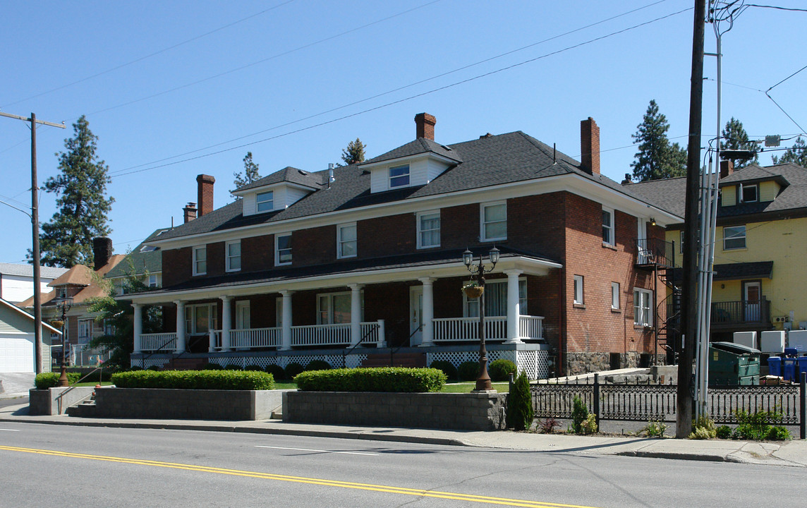 801 S Monroe St in Spokane, WA - Building Photo