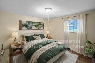 15501 Grant Ave SW in Lakewood, WA - Building Photo - Building Photo