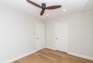 225 Marguerite Ave in Newport Beach, CA - Building Photo - Building Photo