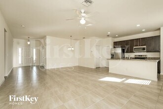 112 NW 11th St in Cape Coral, FL - Building Photo - Building Photo
