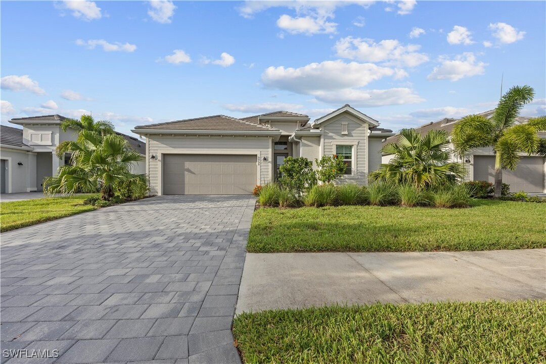 5950 Berwick Ln in Ave Maria, FL - Building Photo