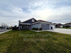 30594 Glaspell Ct in Menifee, CA - Building Photo - Building Photo