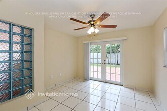 10310 SW 4th St in Miami, FL - Foto de edificio - Building Photo