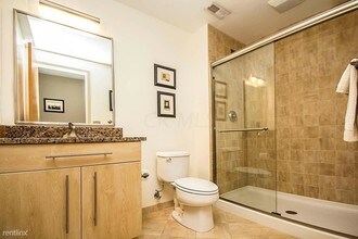 100 E Gay St in Columbus, OH - Building Photo - Building Photo