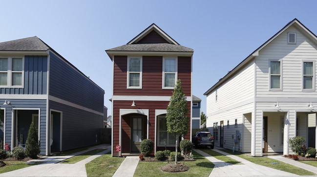 The Cottage at Southpark in Lafayette, LA - Foto de edificio - Building Photo