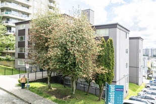 Cameron Manor in New Westminster, BC - Building Photo