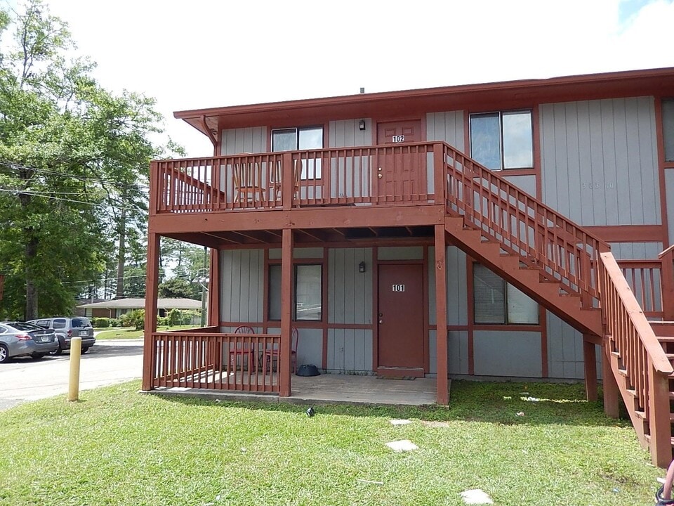 303 S Lipona Rd in Tallahassee, FL - Building Photo