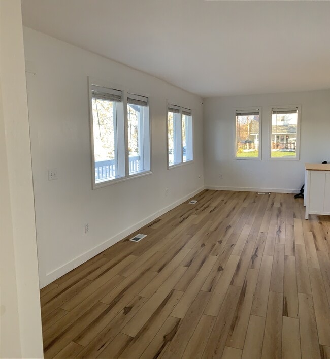126 E Susitna Ave in Wasilla, AK - Building Photo - Building Photo
