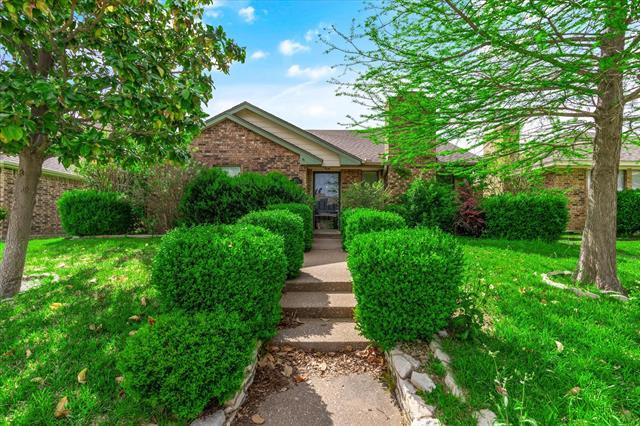 3235 Northview in Carrollton, TX - Building Photo