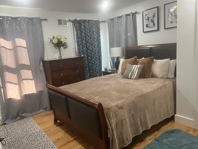89 N Munn Ave, Unit 3