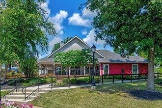 Hunt Club Apartments in North Wales, PA - Foto de edificio - Building Photo